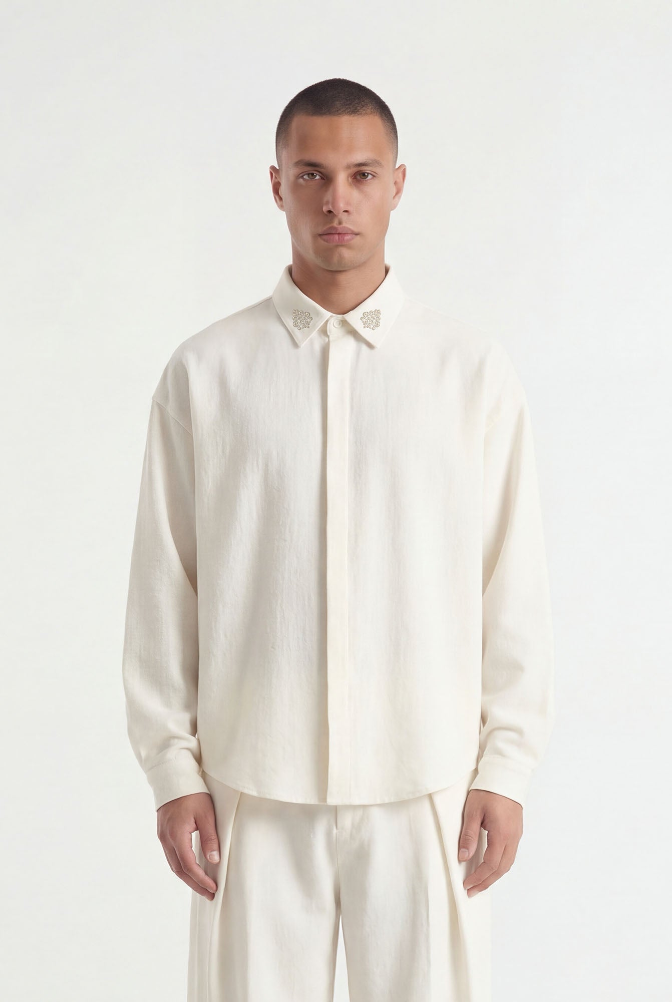Aurelienn Overshirt | White - Shirts Don't Waste Culture