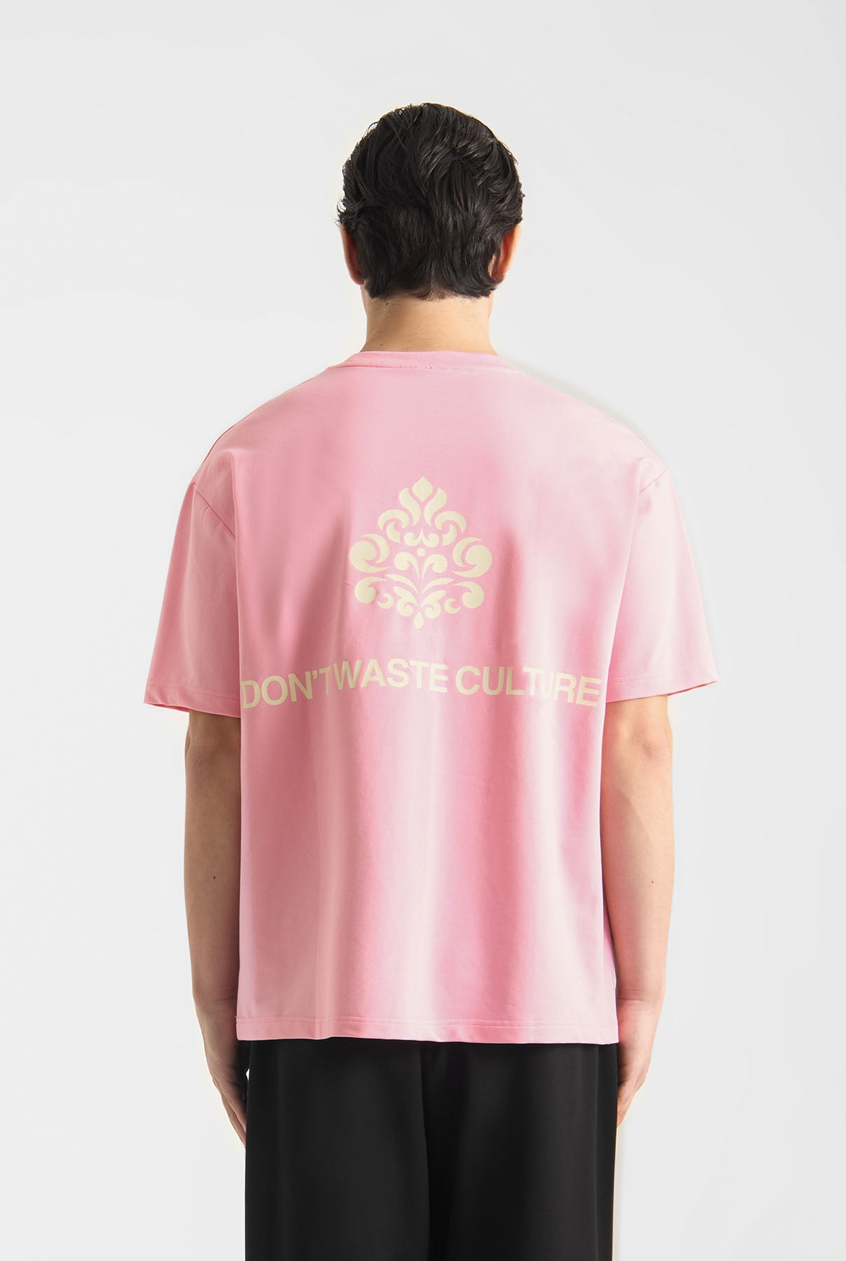 Azemari T-shirt | Pink - T-shirts Don't Waste Culture