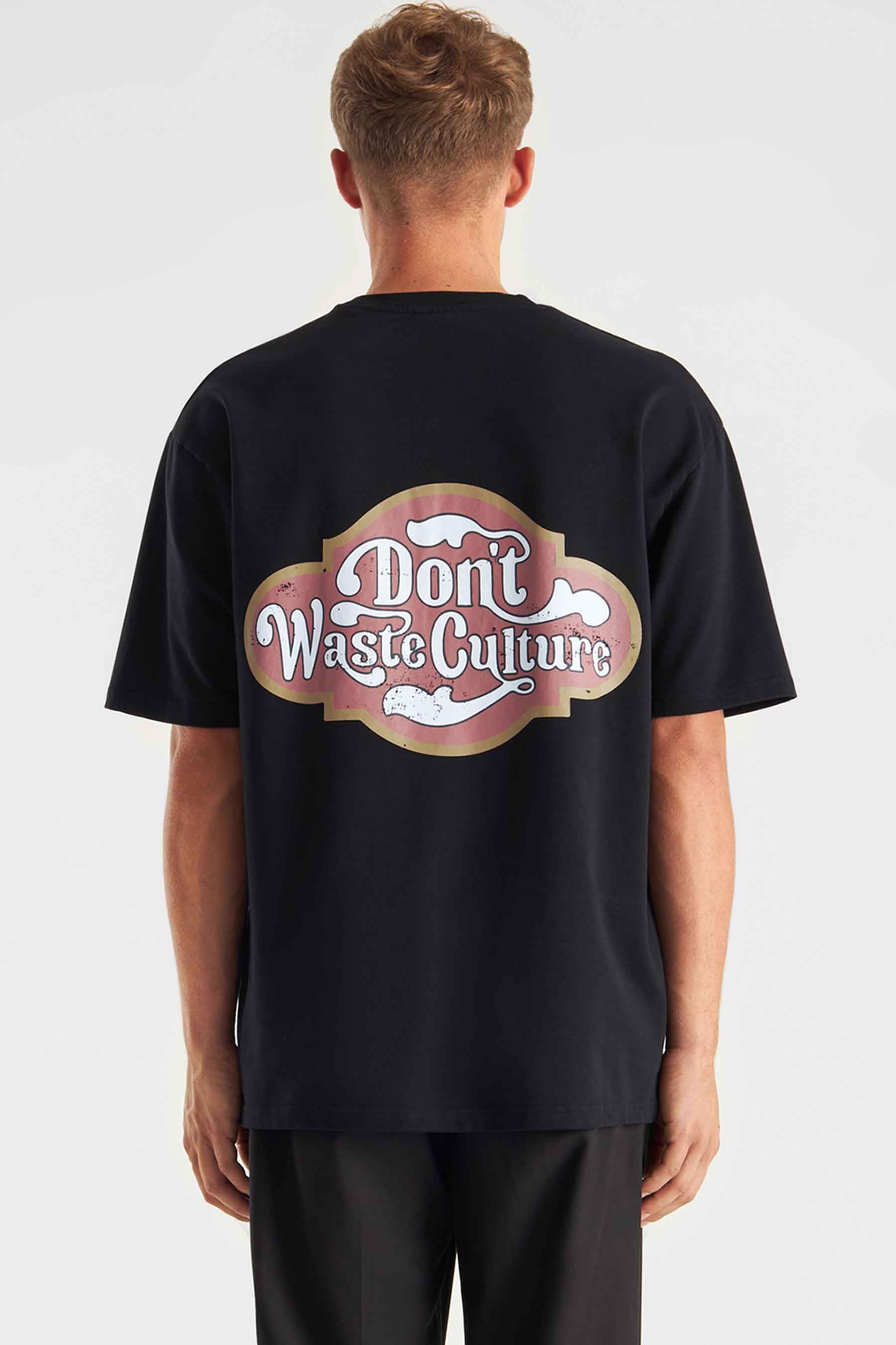 Iskander | Black - T-shirts Don't Waste Culture