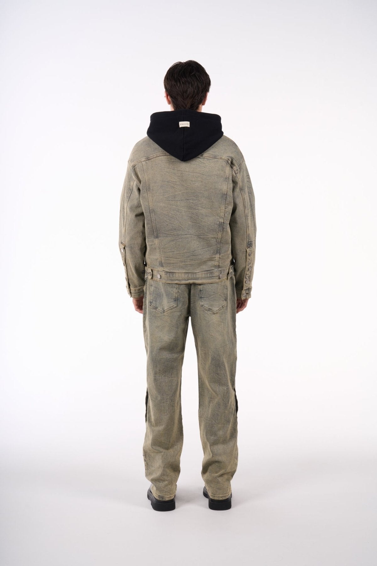 Guma | Pale - Outerwear Don't Waste Culture