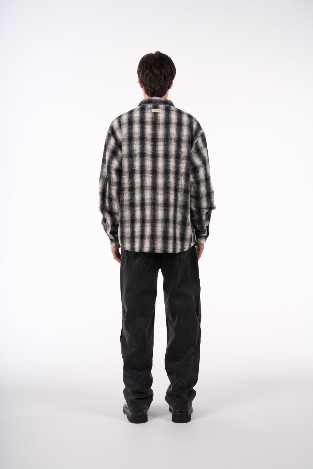 Abiola | Black/Beige - Shirts Don't Waste Culture