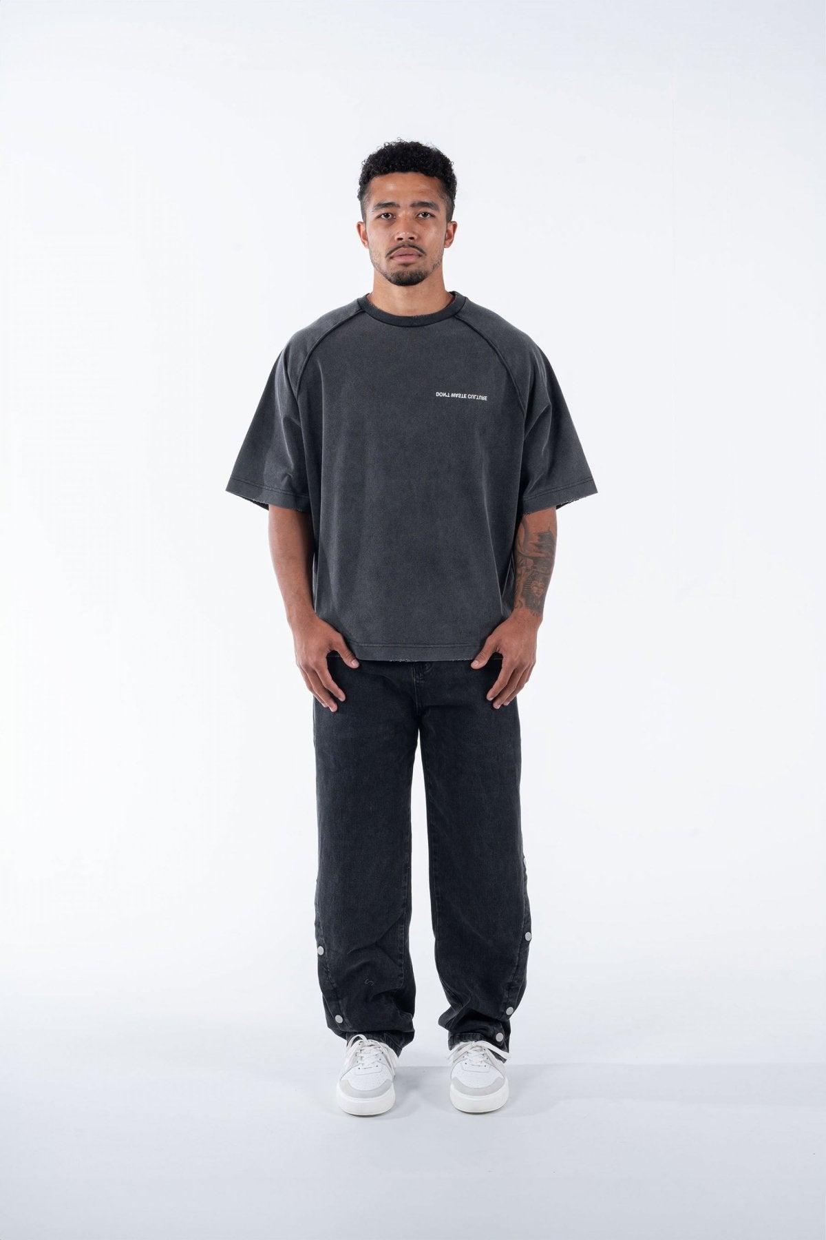 Rado | Washed Black - T-shirts Don't Waste Culture