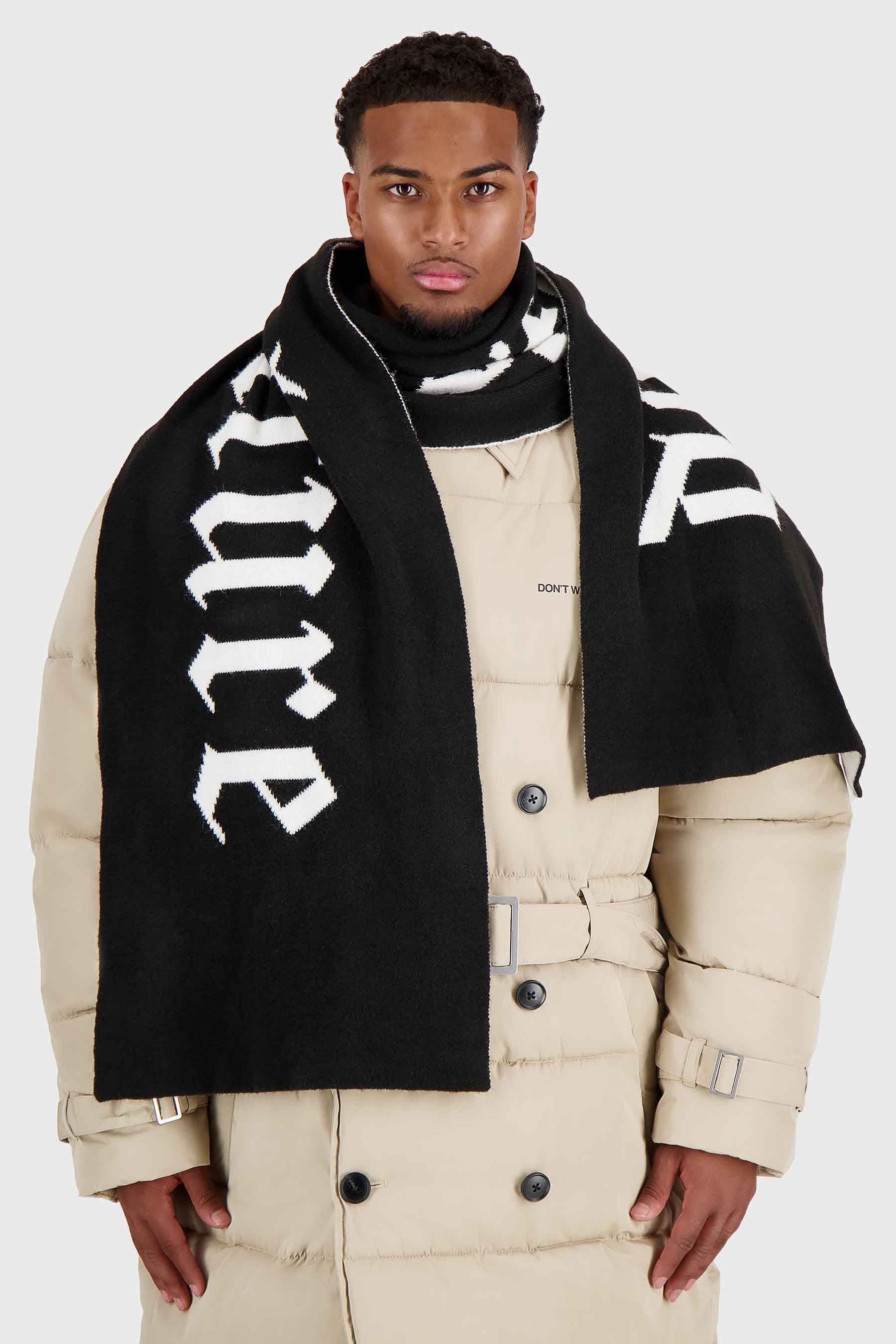 Jacquard scarf | Black - Accessories Don't Waste Culture