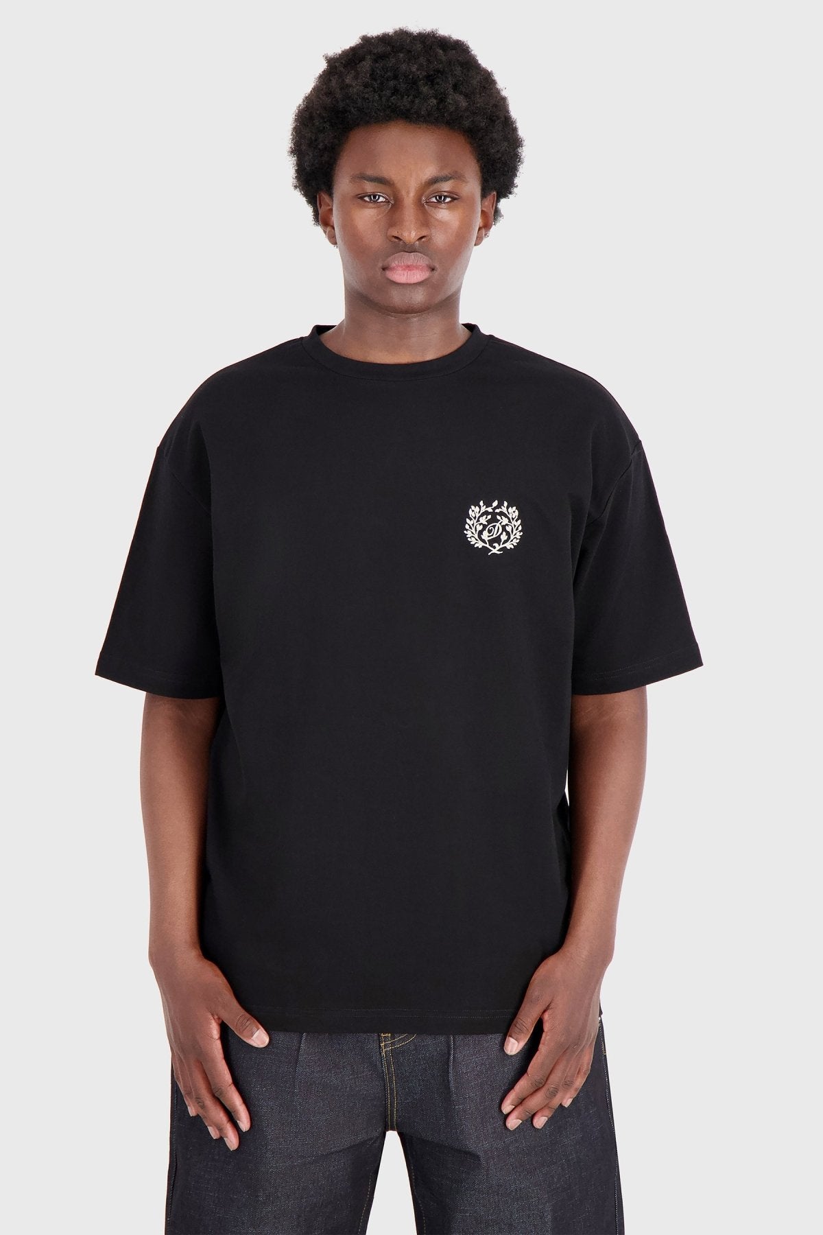 Felora | Black - T-shirts Don't Waste Culture