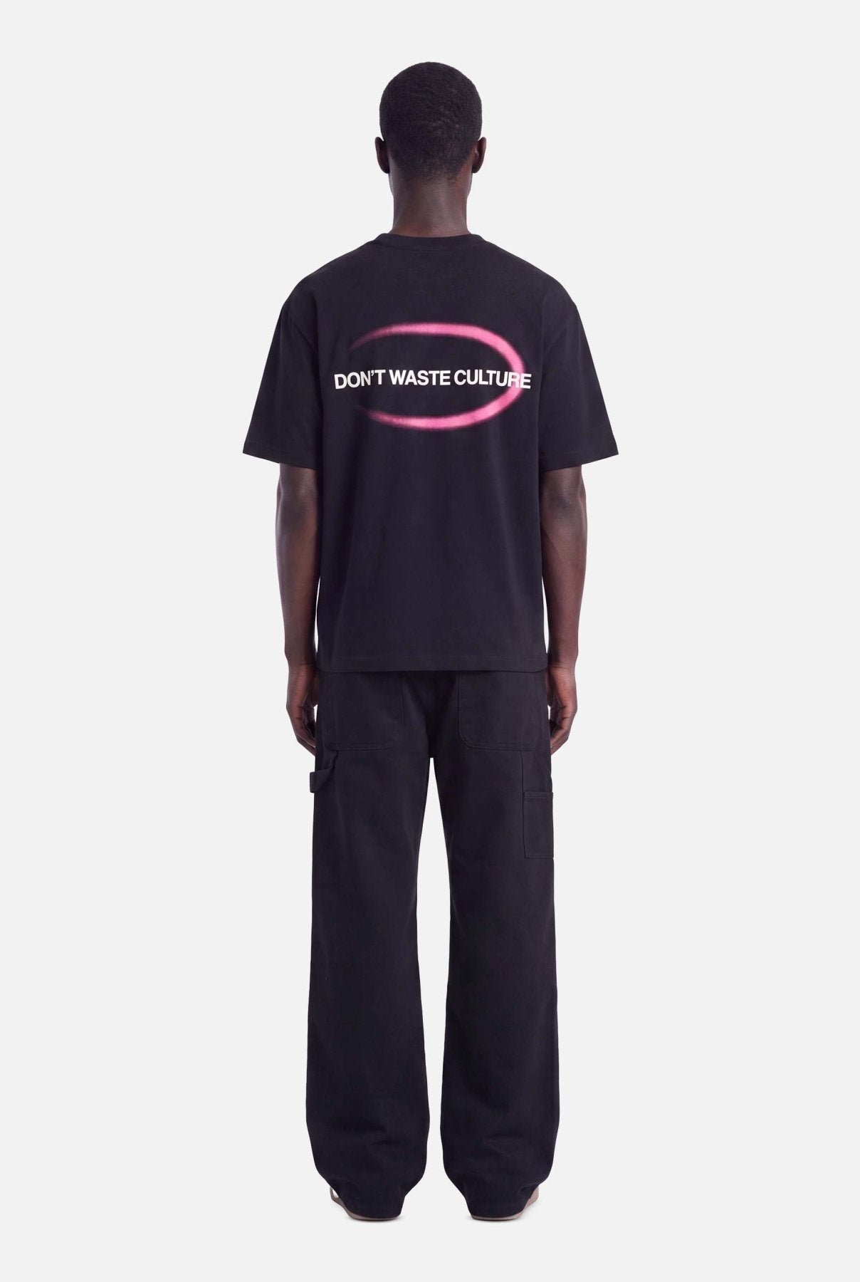 Lira T-shirt | Black - T-shirts Don't Waste Culture
