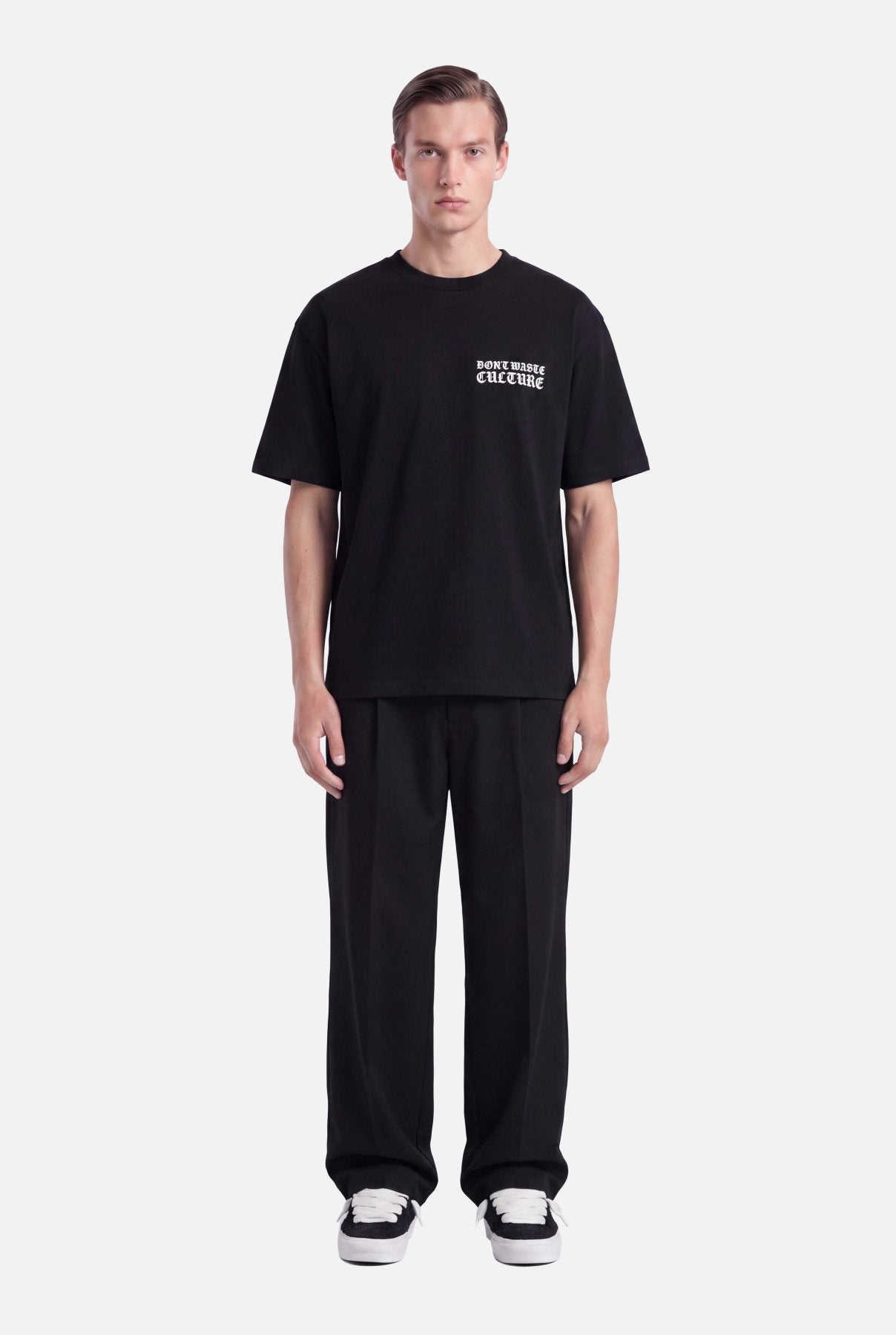 Yula T-shirt | Black - Early access Don't Waste Culture