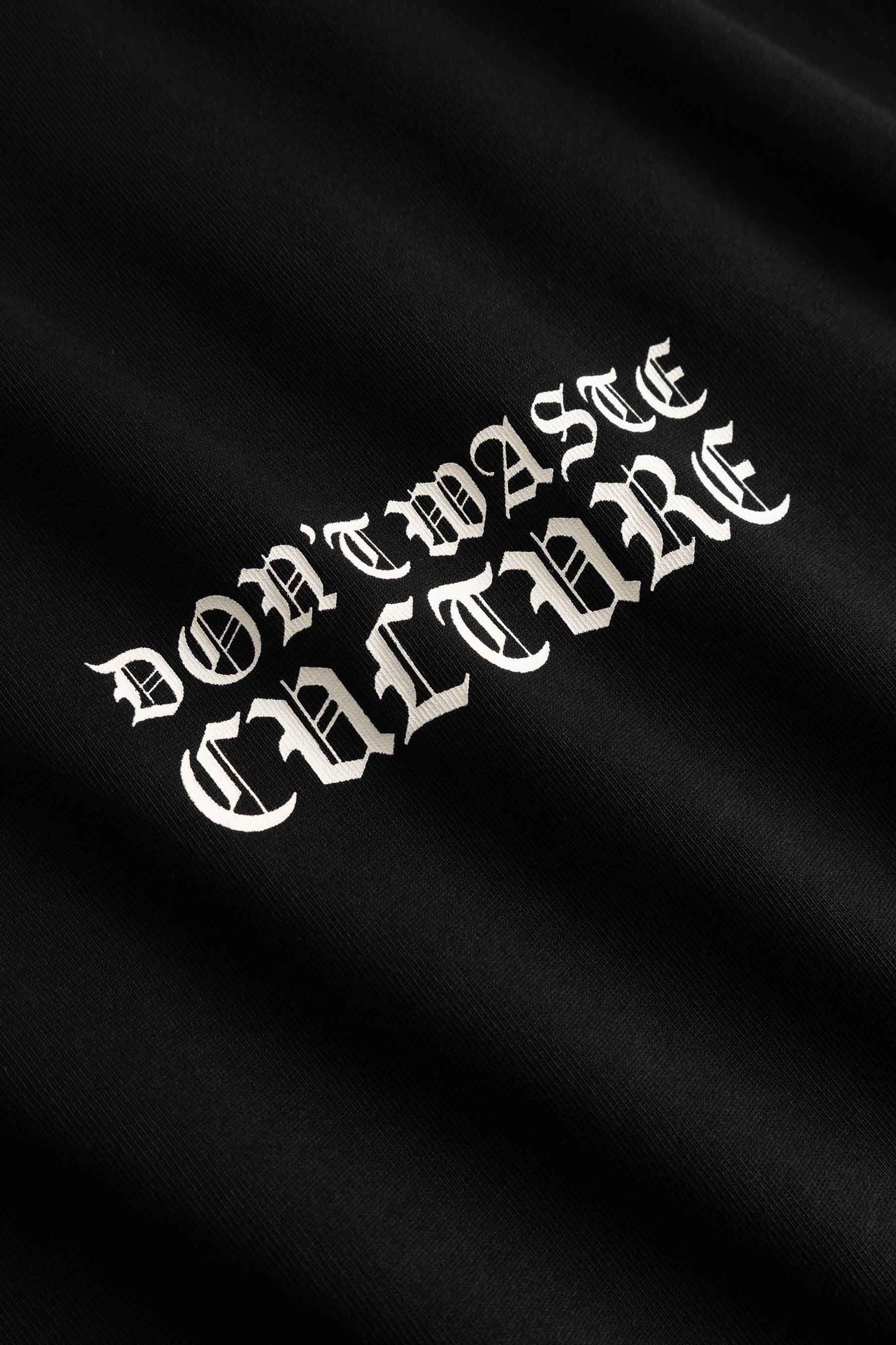 Yula T-shirt | Black - Early access Don't Waste Culture