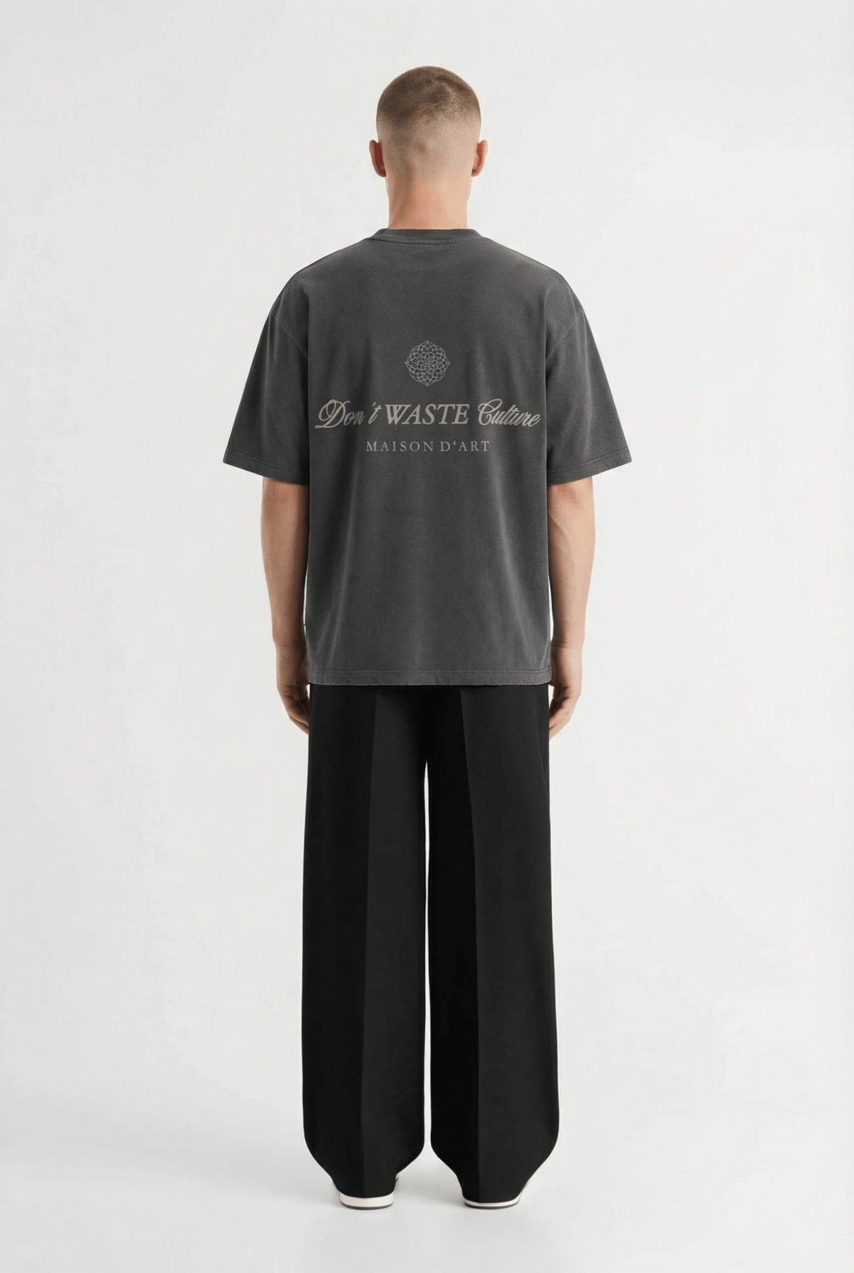 Gavina | Washed Black - T-shirts Don't Waste Culture