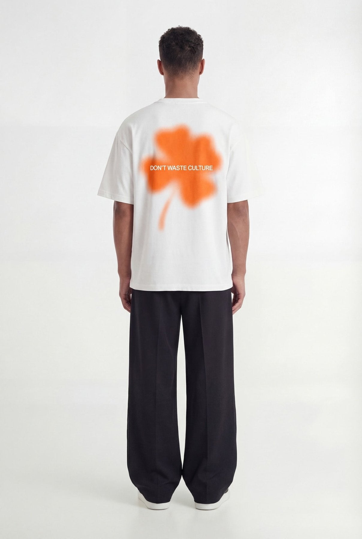 Kaorisa T-shirt | Orange - T-shirts Don't Waste Culture