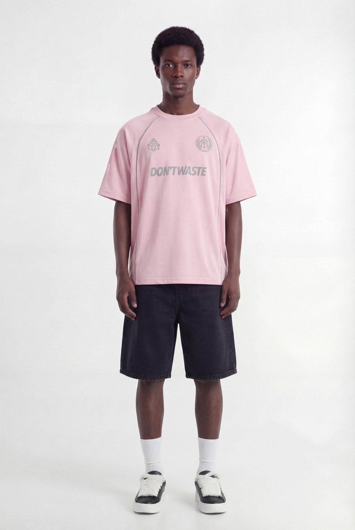 Luca T-shirt | Light Pink - T-shirts Don't Waste Culture