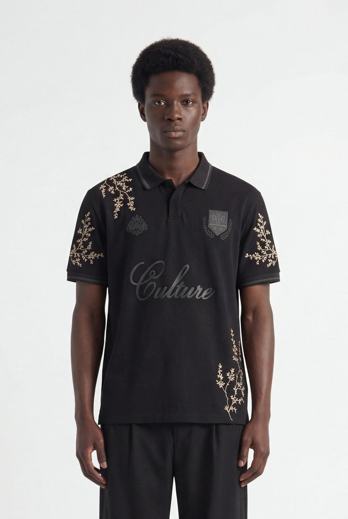 Momohana Football T-shirt | Black - T-shirts Don't Waste Culture