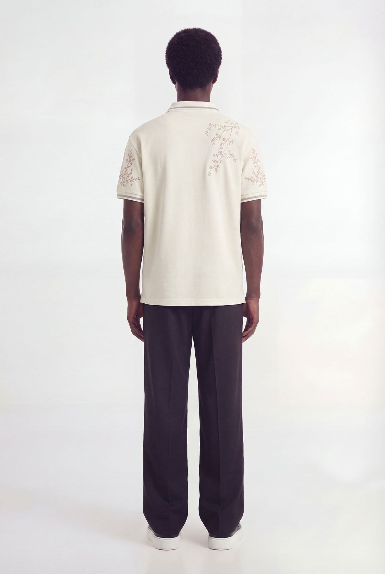 Momohana Football T-shirt | Cream - T-shirts Don't Waste Culture