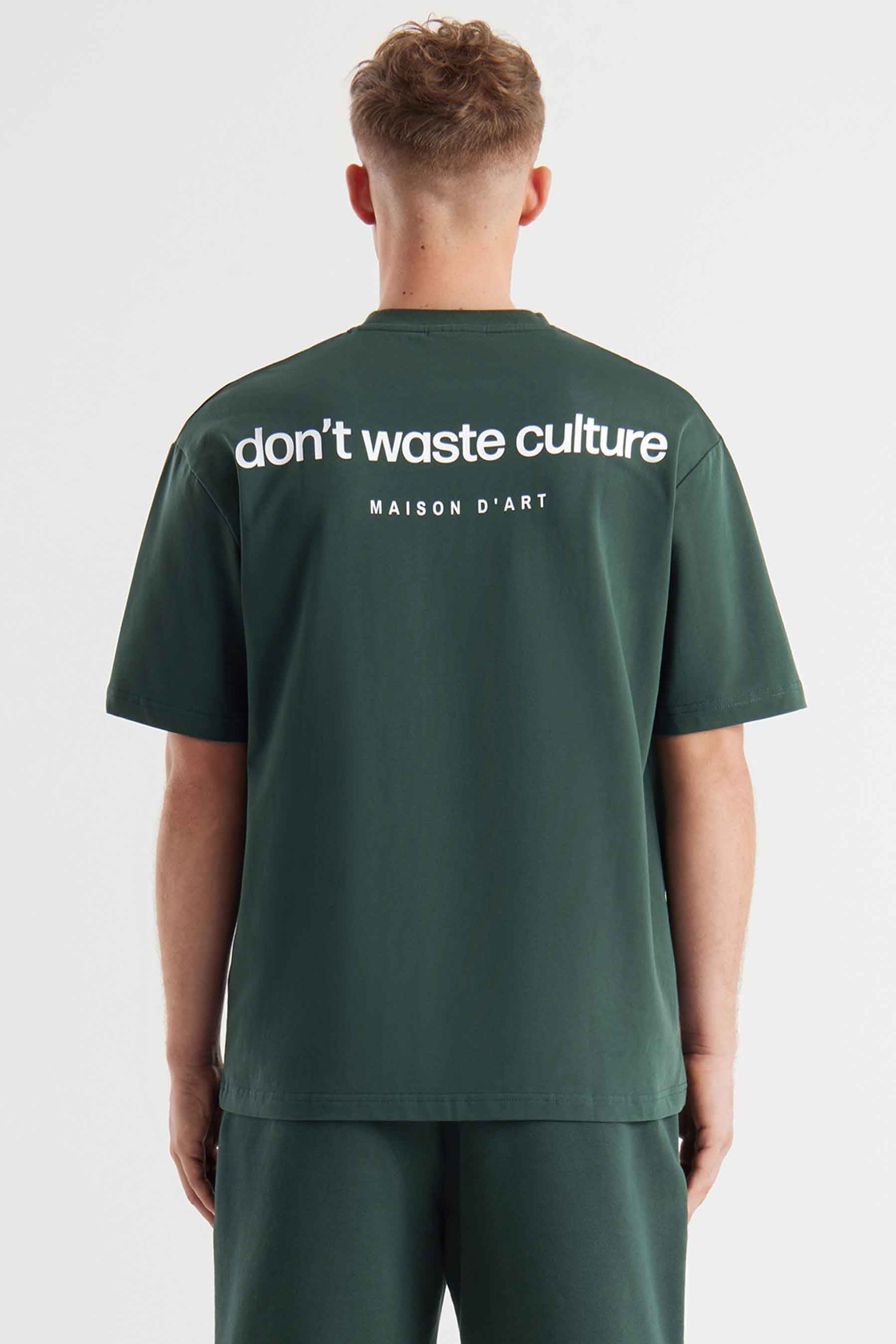 Cleo | Dark Green - T-shirts Don't Waste Culture