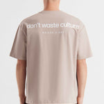 Cleo | Taupe - T-shirts Don't Waste Culture
