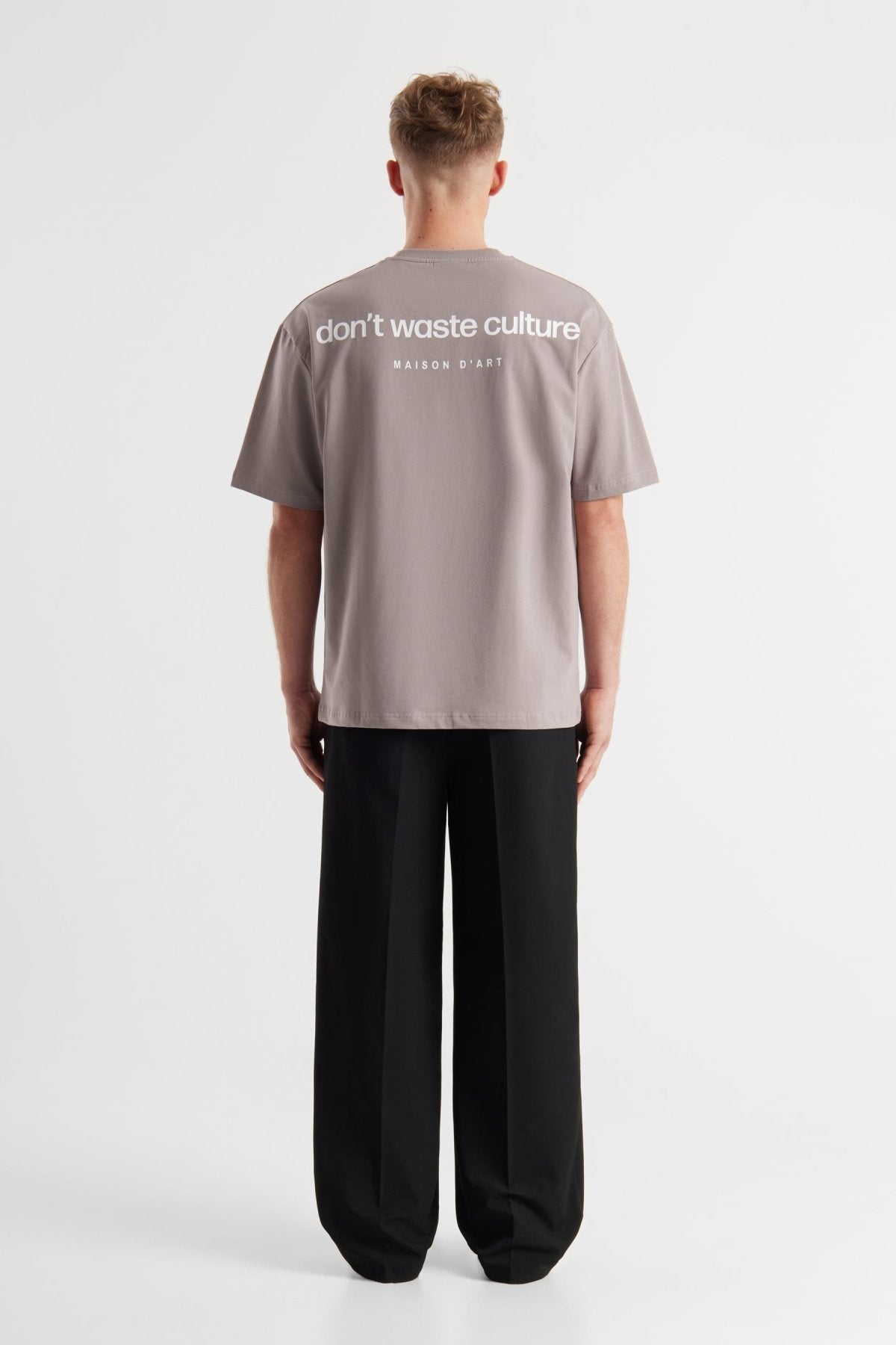 Cleo | Warm Grey - T-shirts Don't Waste Culture