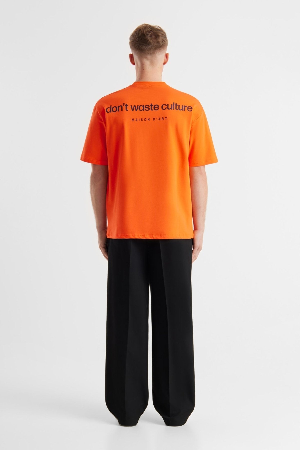 Cleo | Orange - T-shirts Don't Waste Culture