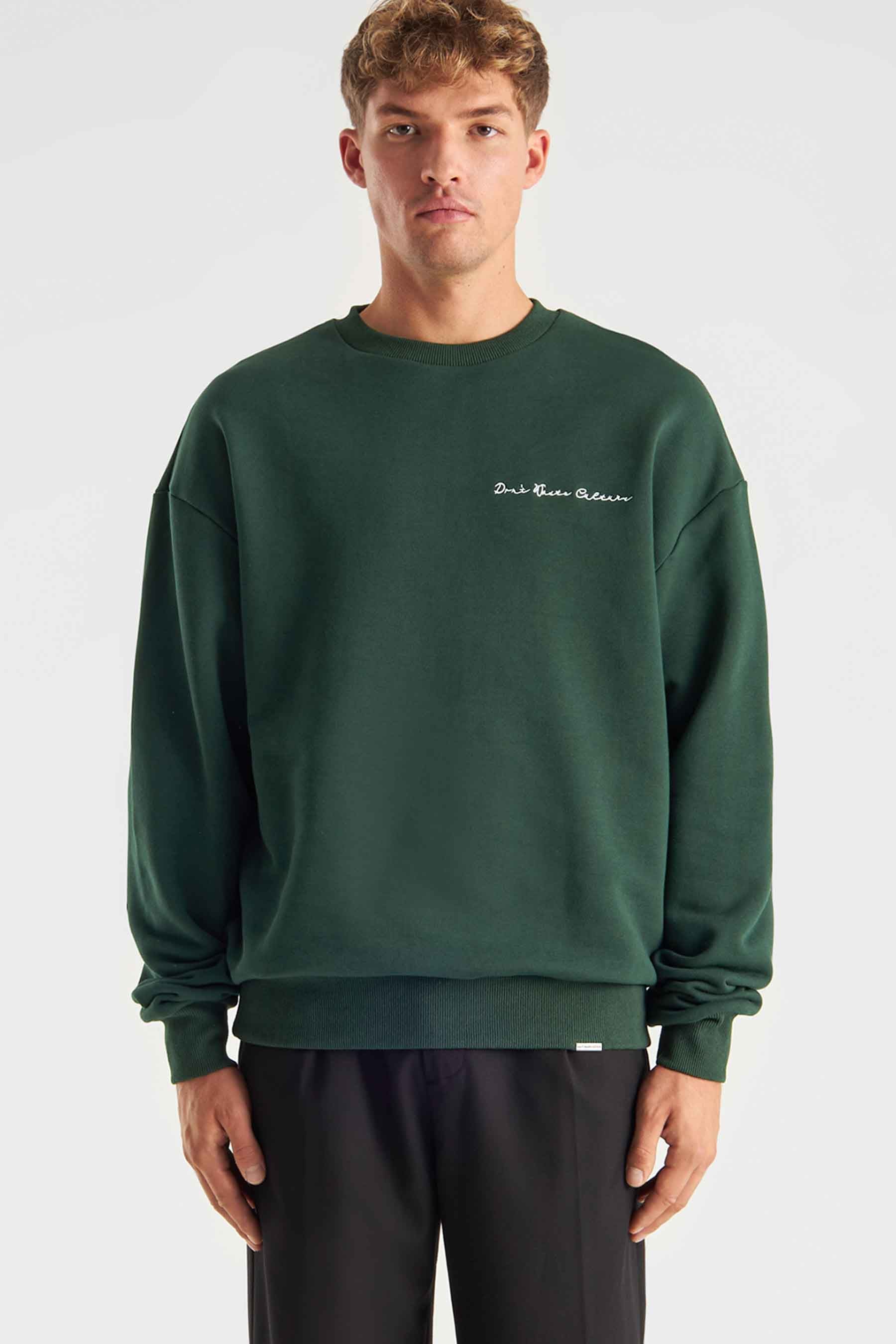 Xavi | Dark Green - Sweaters Don't Waste Culture