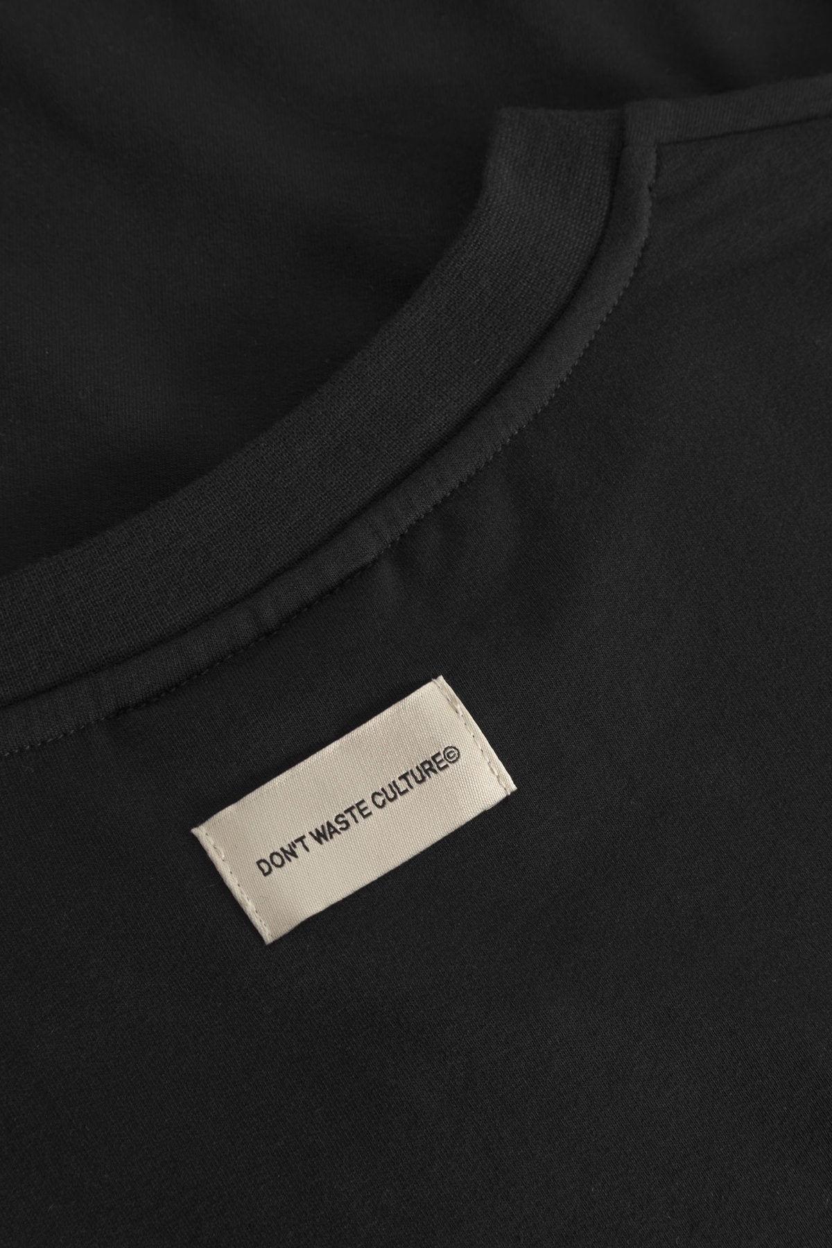 Millet | Black - T-shirts Don't Waste Culture