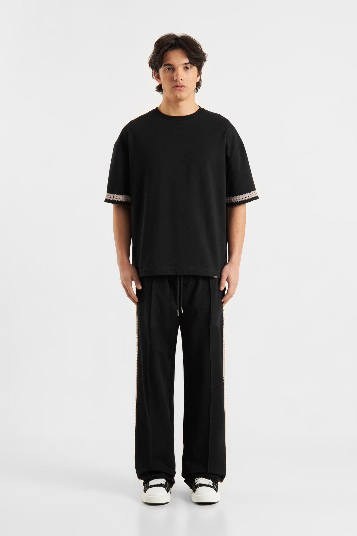 Jenara | Black/Cream - T-shirts Don't Waste Culture