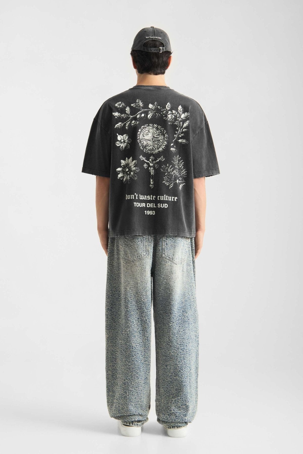 Olivinne T-shirt | Faded Black - T-shirts Don't Waste Culture