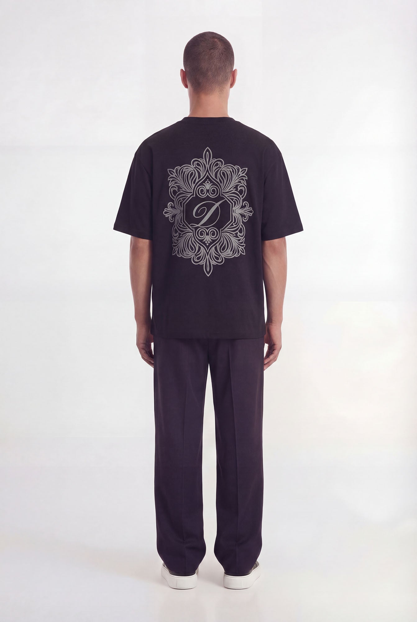 Umeka T-shirt | Black - Early access Don't Waste Culture