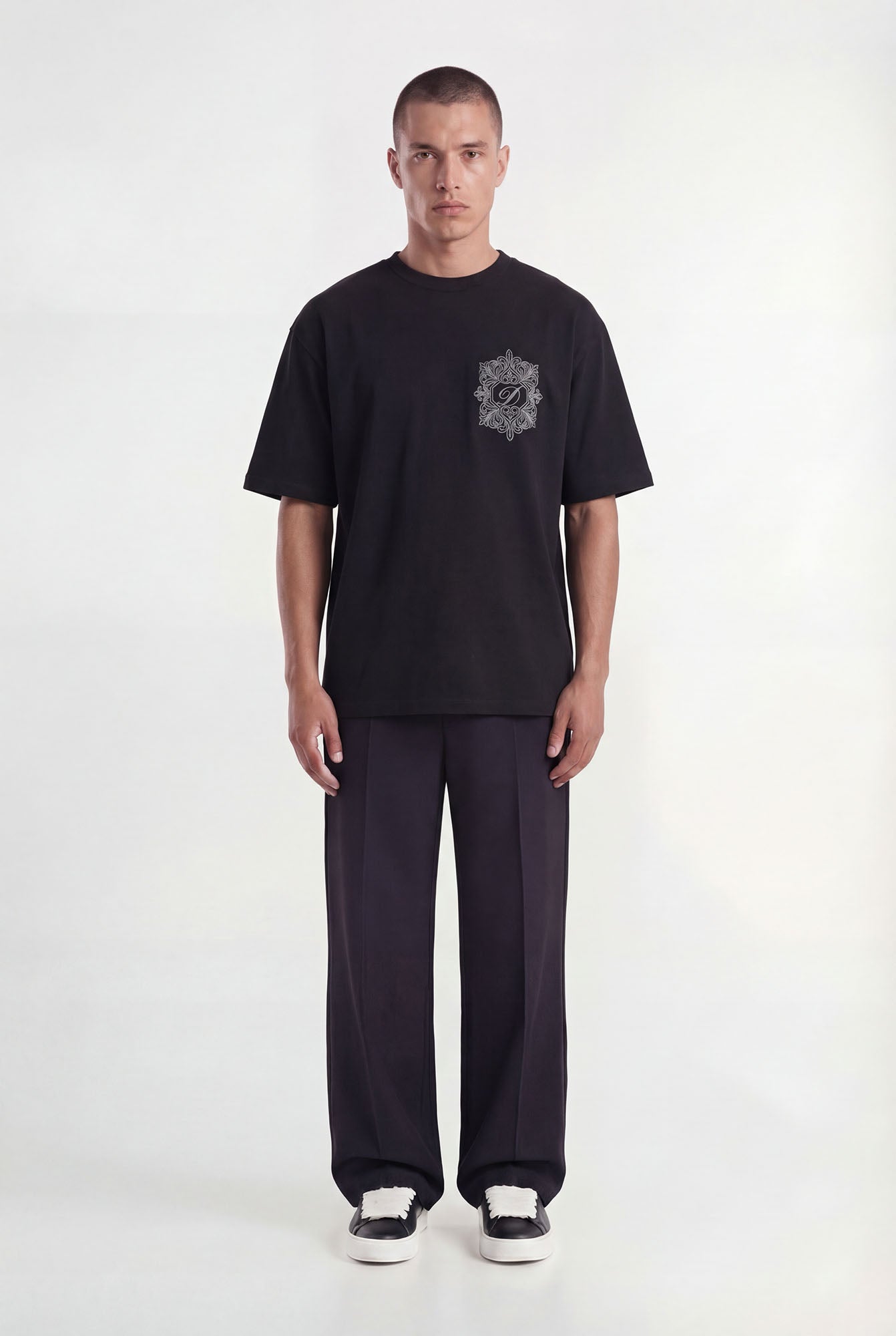 Umeka T-shirt | Black - Early access Don't Waste Culture
