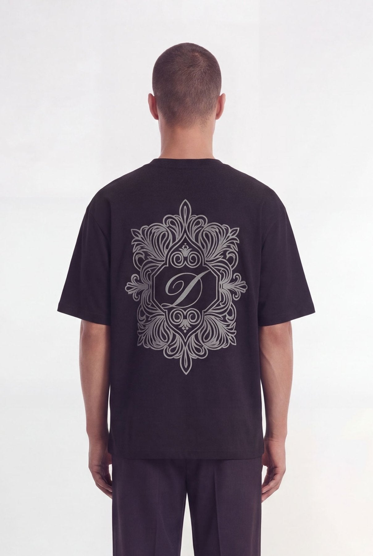 Umeka T-shirt | Black - Early access Don't Waste Culture