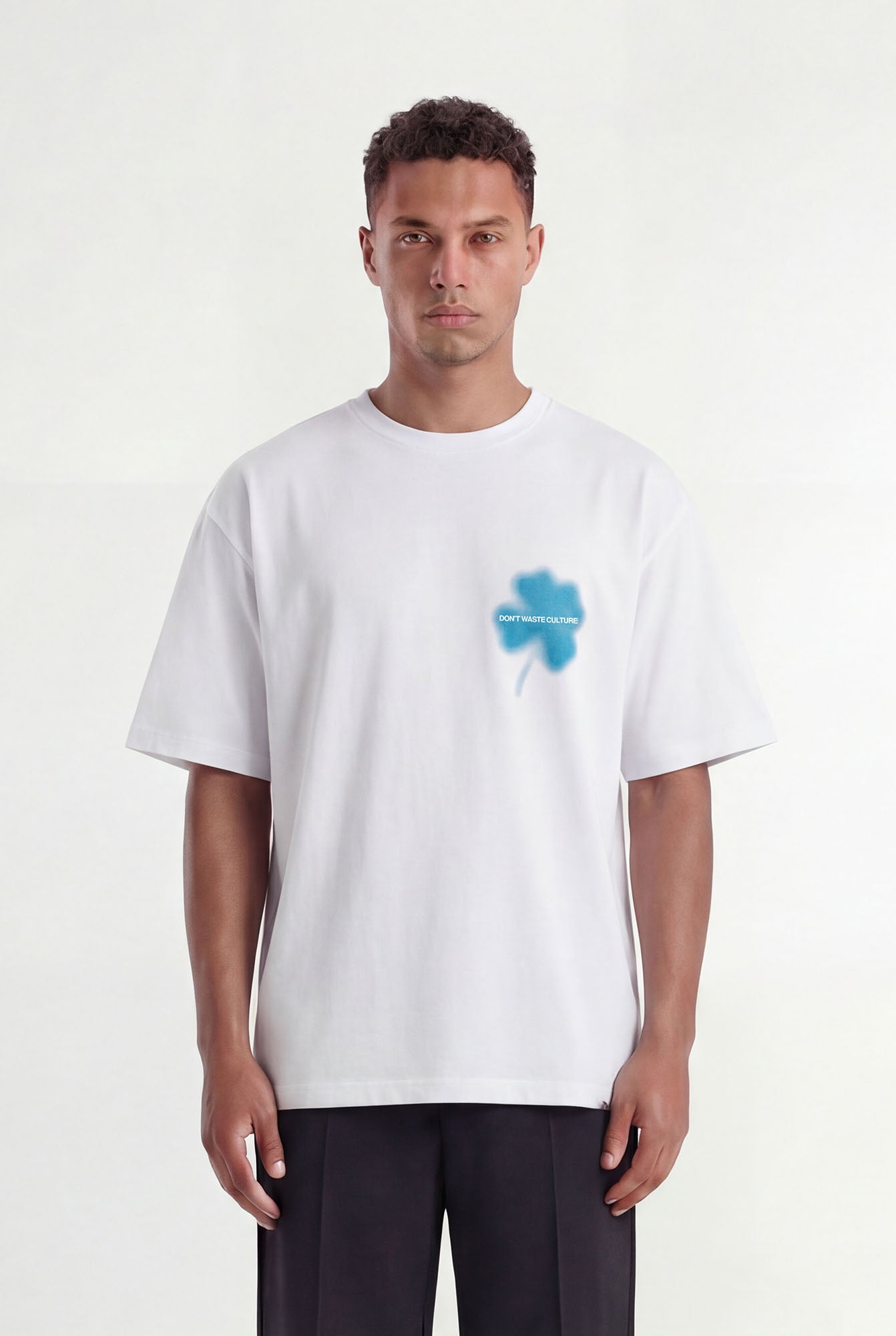 Kaorisa T-shirt | White - T-shirts Don't Waste Culture