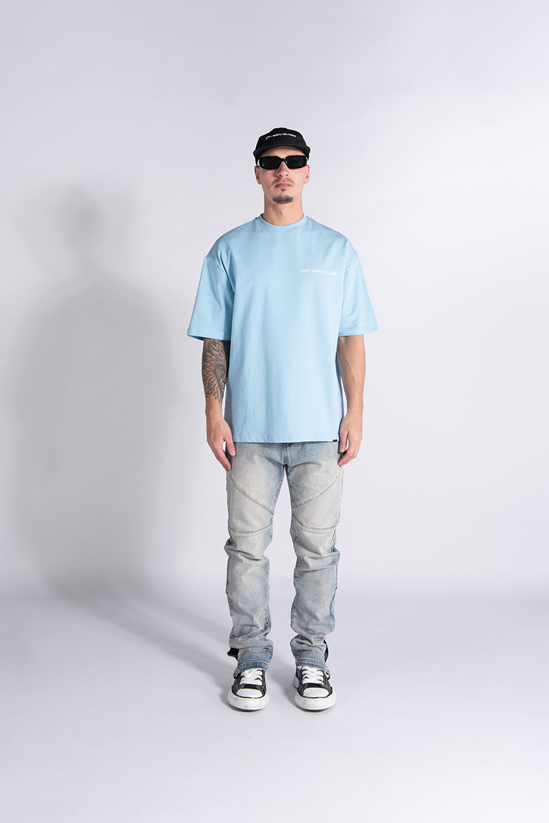 Light blue best sale t shirt outfit